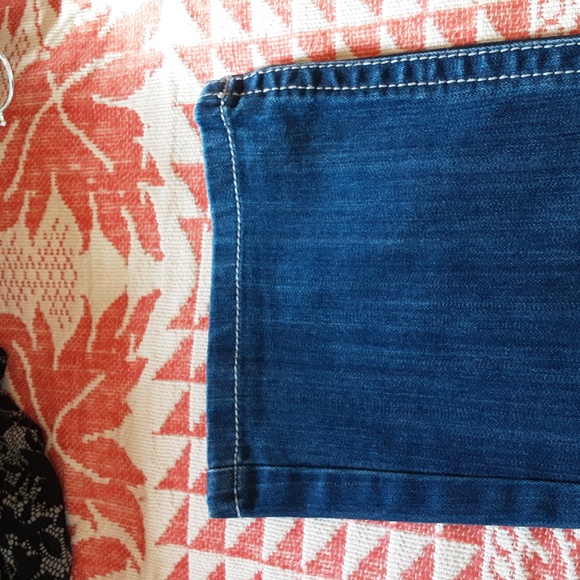 INC Curvy Fit Boot Leg - Picture 4 of 8